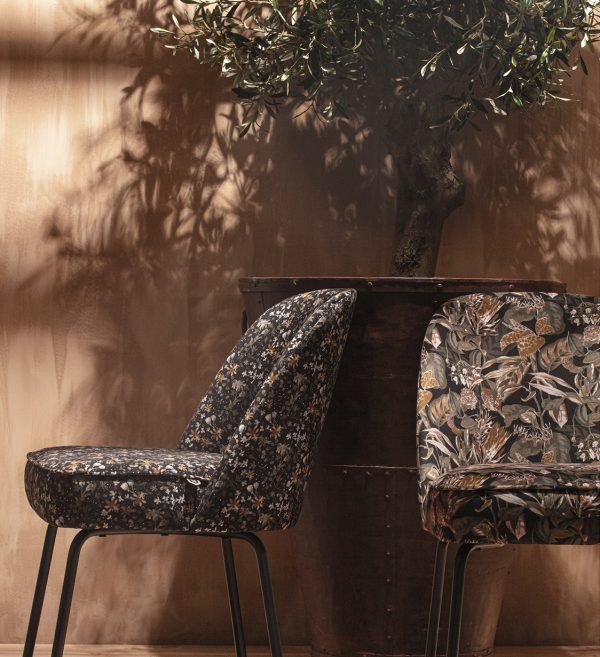 Blagovaonska stolica Vogue baršun buket crna 1