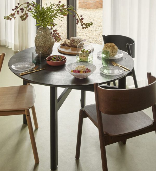 Blagovaonska stolica tamno smeđa Oblique 7