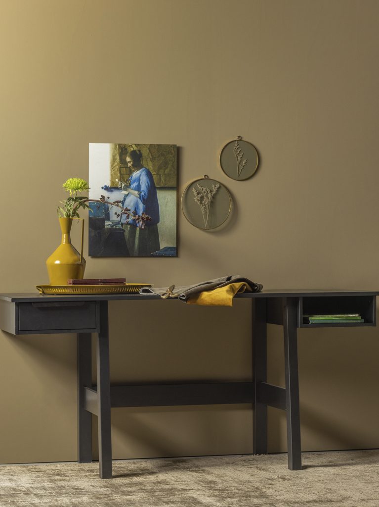 Donkey desk pine matt black [fsc] 1