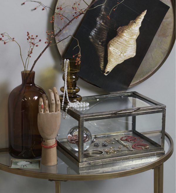 Goddess sidetable antique brass 1
