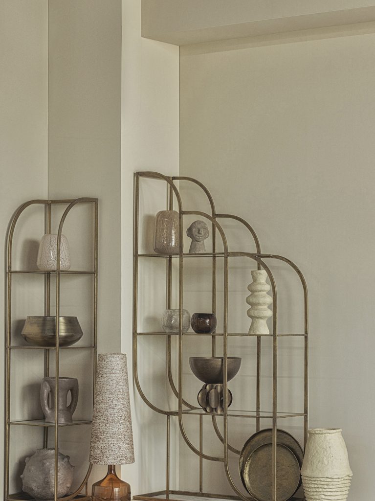 Intense zidni ormarić metalni starinski mesing 96cm 2