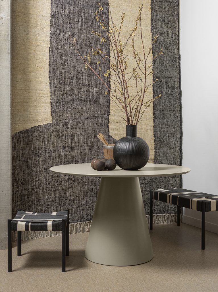 Jorre dining table mdf antique beige ø120cm 1