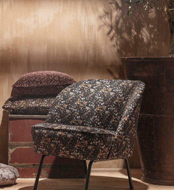 Vogue armchair velvet aquarel flower black 1
