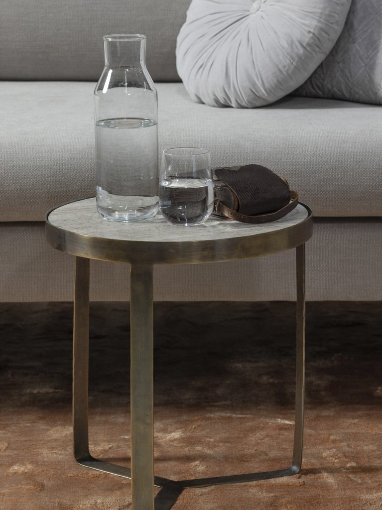 Winne side table metal with marble top antique brass 1