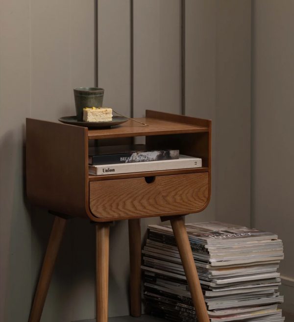 Pomoćni stolić Nils table wood natural 1