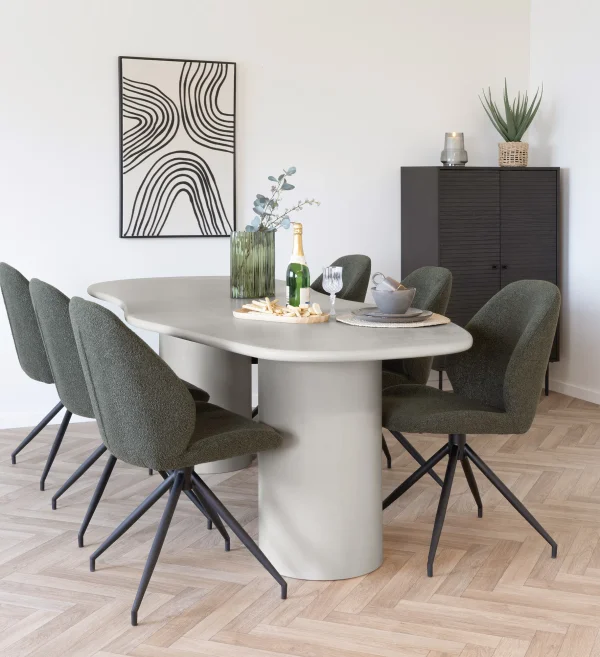 Blagovaonski stol Maranola2